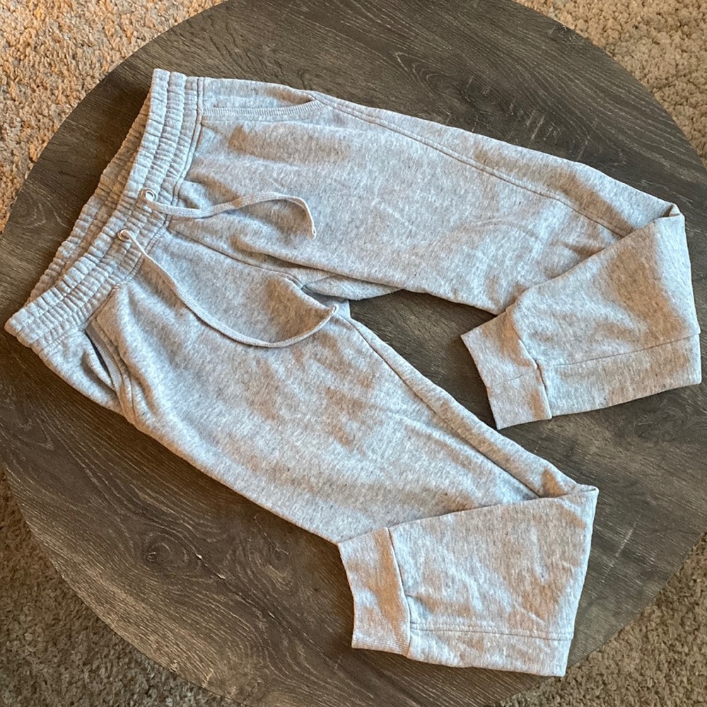 Cotton On sweats size XS